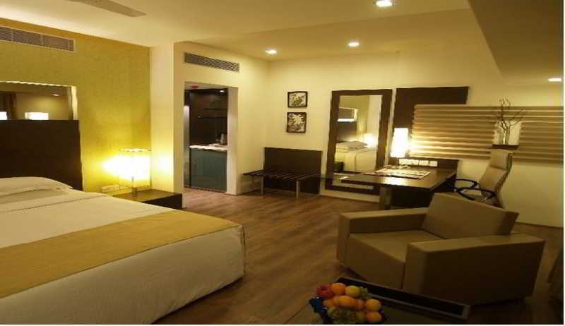 Ramada By Wyndham Chennai Egmore Madras Buitenkant foto