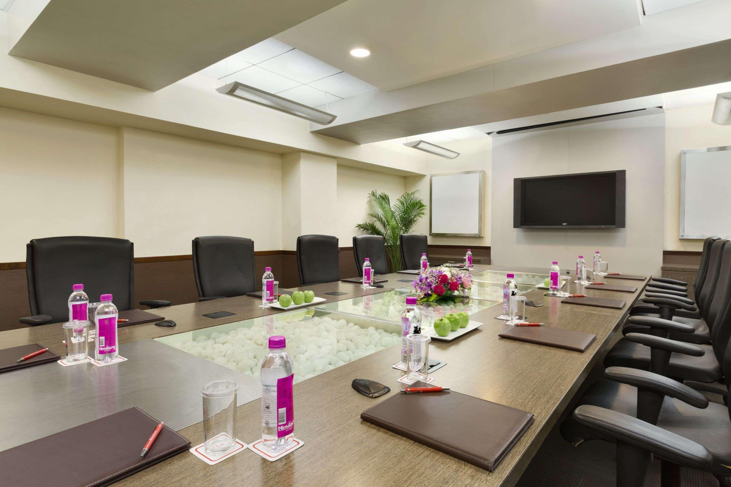 Ramada By Wyndham Chennai Egmore Madras Buitenkant foto